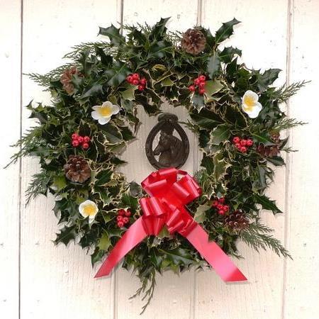 KissMe Mistletoe Christmas Wreaths